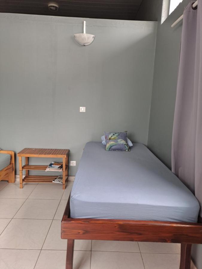 Laure Hebergement Faaa Habitación foto